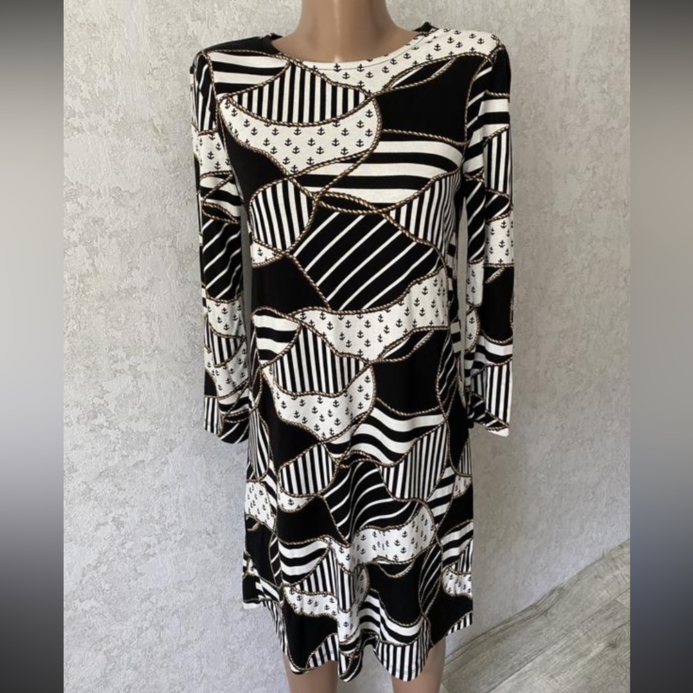 Stradivarius Geometric Black and White Dress - Medium